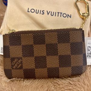Louis Vuitton key pouch in Demier